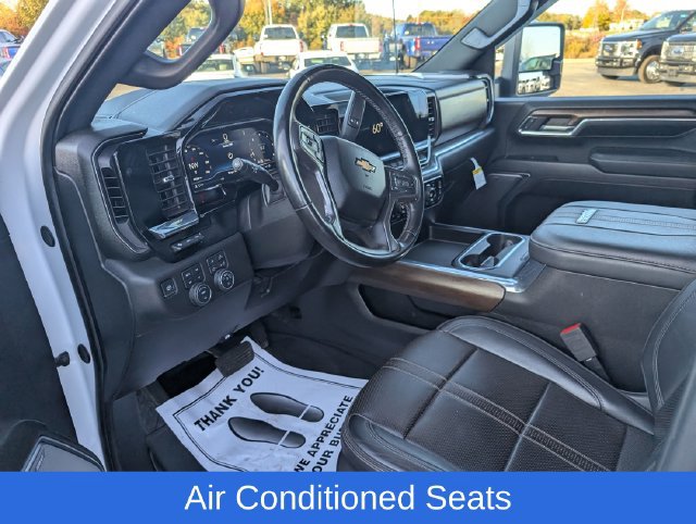 Used 2024 Chevrolet Silverado 3500 High Country w/ High Country Premium Package AWD/4WD image 13