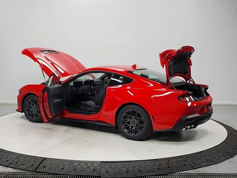 New 2026 Ford Mustang GT Premium w/ GT Performance Package RWD image 13