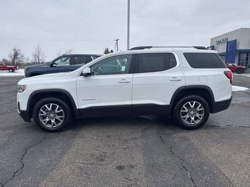 Used 2021 GMC Acadia SLT w/ LPO, Floor Liner Package image 6