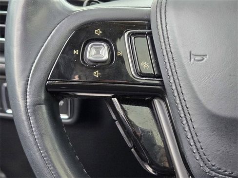 Used 2022 Lincoln Aviator Reserve w/ Equipment Group 201A image 18