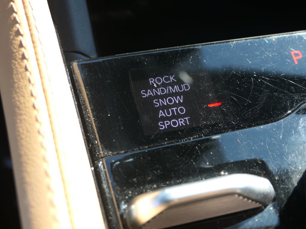 Used 2025 Jeep Grand Cherokee Summit AWD/4WD image 21