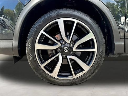 Used 2019 Nissan Rogue Sport SL w/ Premium Package AWD/4WD image 34