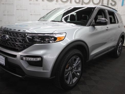 Used 2022 Ford Explorer XLT w/ Equipment Group 202A image 1