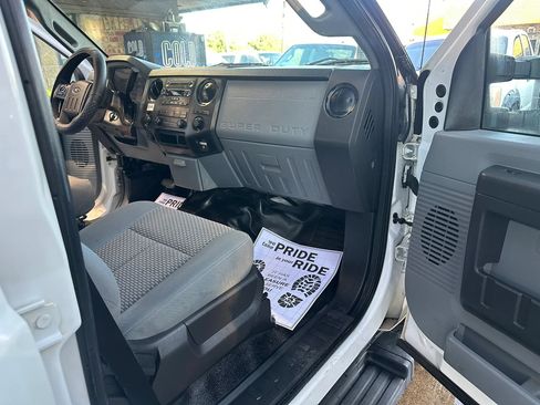 Used 2016 Ford F250 XL w/ Power Equipment Group AWD/4WD image 27