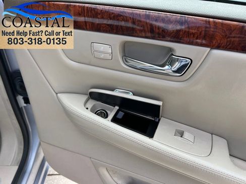 Used 2006 Cadillac DTS FWD image 20