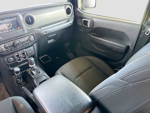 Certified 2022 Jeep Wrangler Unlimited Sport AWD/4WD image 26