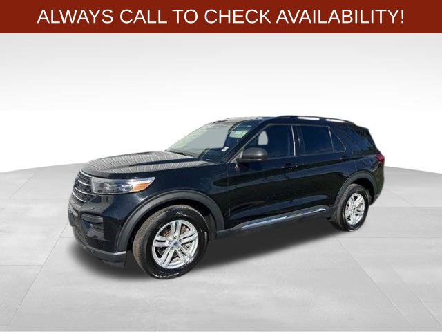 Used 2023 Ford Explorer XLT AWD/4WD image 3