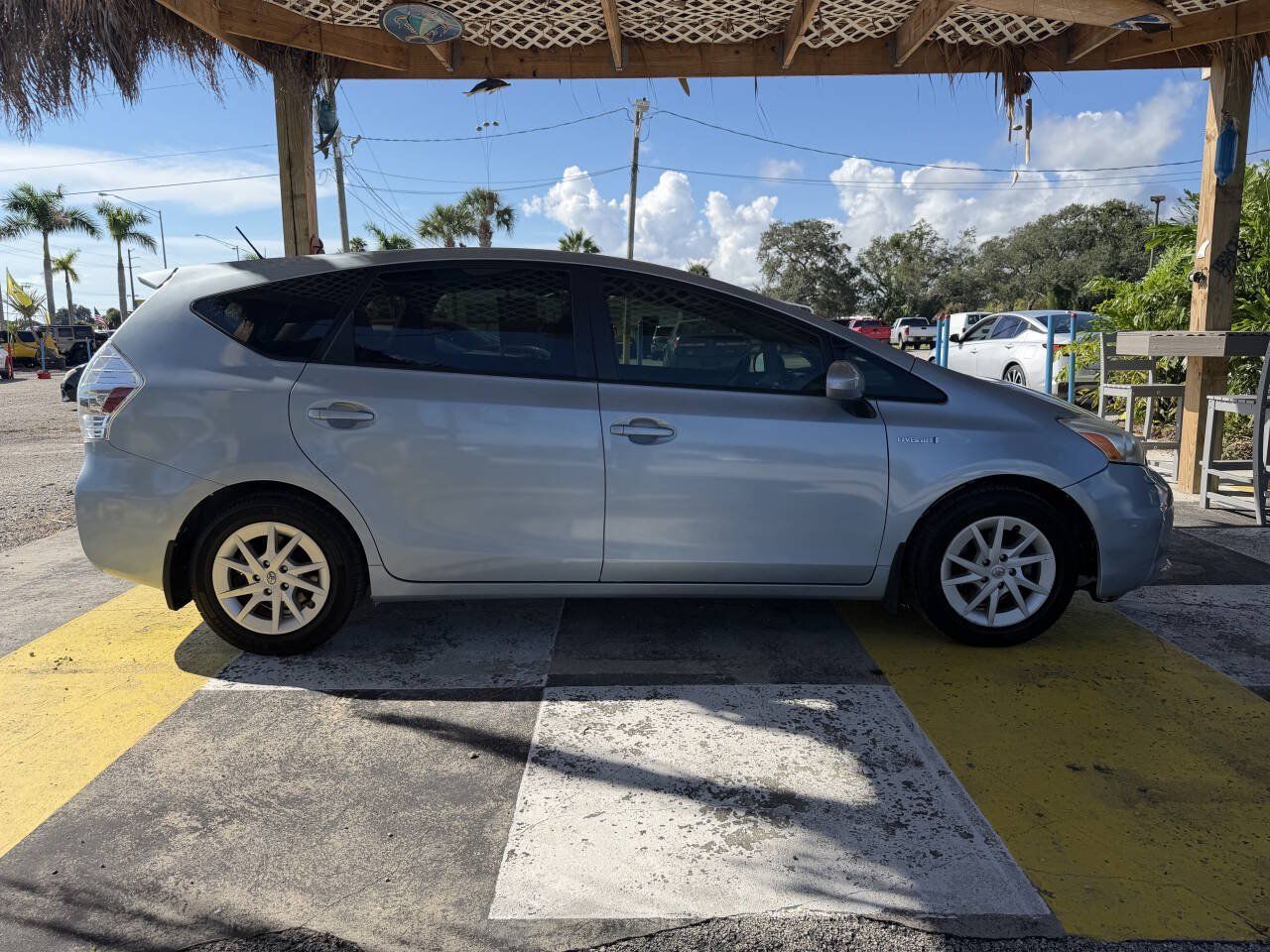 Used 2013 Toyota Prius V Three FWD image 4