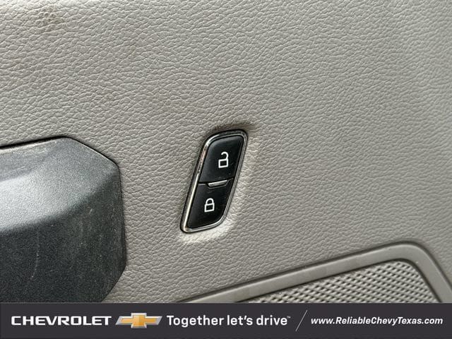 Used 2018 Ford F150 XL w/ Equipment Group 101A Mid AWD/4WD image 30