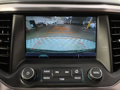Used 2017 GMC Acadia SLT AWD/4WD image 30