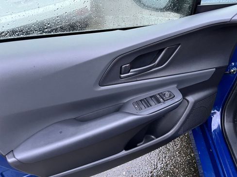 Used 2025 Toyota Prius LE image 20