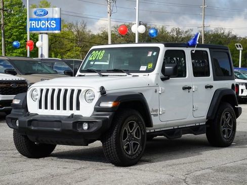 Used 2018 Jeep Wrangler Unlimited Sport S AWD/4WD image 3