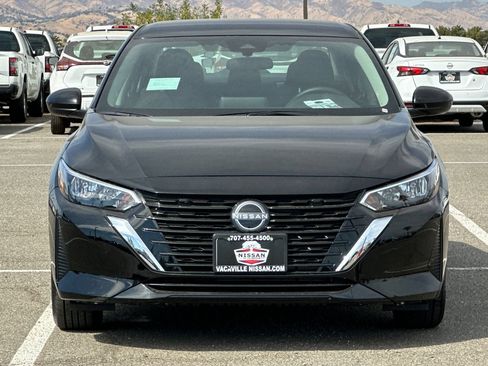 Certified 2025 Nissan Sentra SV FWD image 7