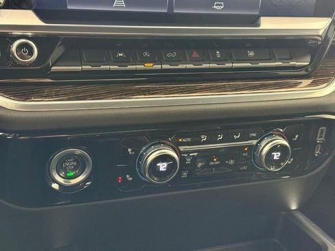 Used 2022 GMC Sierra 1500 Elevation image 20