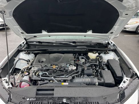 Used 2025 Toyota Camry LE image 31