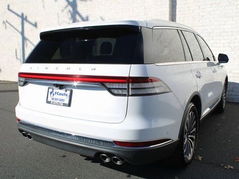 Used 2020 Lincoln Aviator Reserve w/ Equipment Group 201A image 9