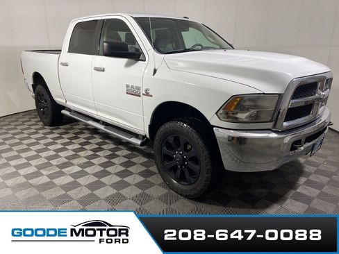 Used 2015 RAM 2500 SLT image 2