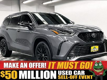 Used 2023 Toyota Highlander XSE