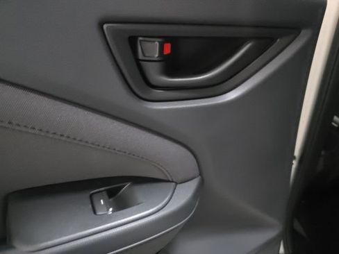 Certified 2025 Subaru Forester Premium AWD/4WD image 25