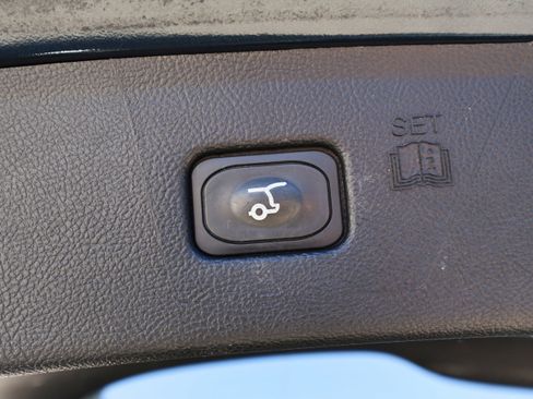 Used 2024 Ford Edge SEL w/ Convenience Package image 10