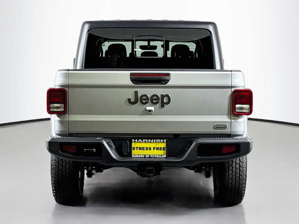 Used 2023 Jeep Gladiator Overland w/ Popular Equipment Package AWD/4WD image 7
