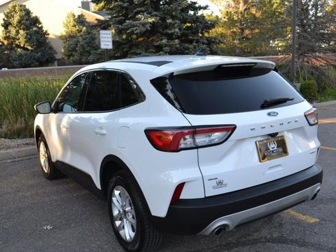 Used 2021 Ford Escape SE image 10