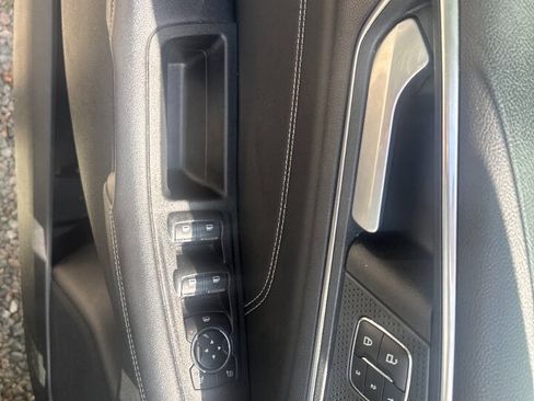 Used 2023 Ford Edge Titanium w/ Cargo Accessory Package AWD/4WD image 18