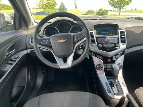 Used 2012 Chevrolet Cruze Eco FWD image 19