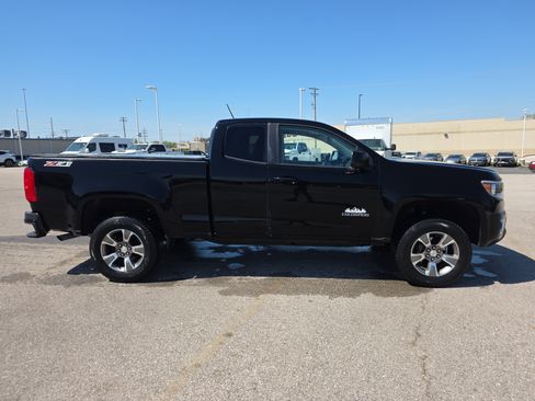 Used 2019 Chevrolet Colorado Z71 image 2