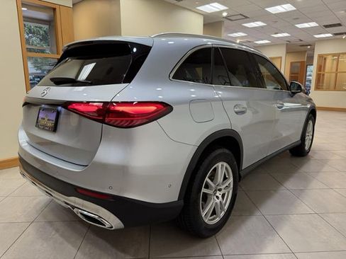 Certified 2025 Mercedes-Benz GLC 300 image 4