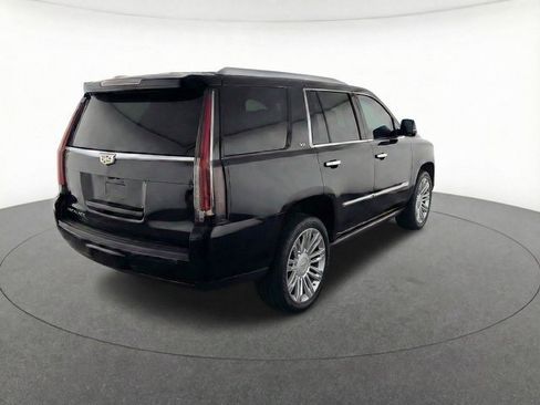 Used 2019 Cadillac Escalade Platinum image 7