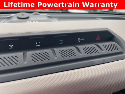 Used 2024 Ford Bronco Wildtrak image 24