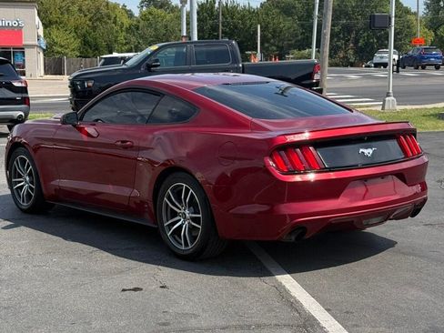 Used 2016 Ford Mustang Coupe RWD image 8