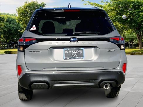New 2025 Subaru Forester Touring image 4