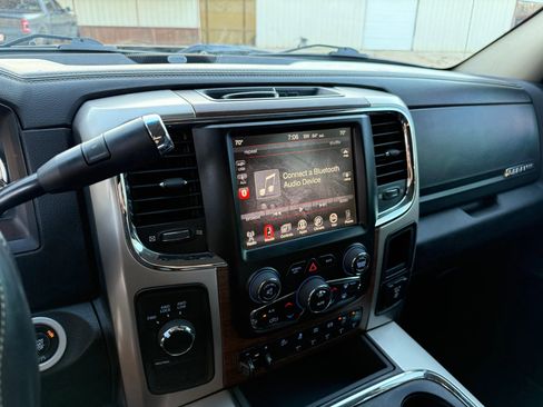 Used 2017 RAM 2500 Laramie AWD/4WD image 13