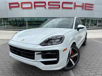 Used 2026 Porsche Cayenne S AWD/4WD video 1