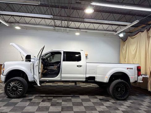 Used 2024 Ford F450 Lariat w/ Chrome Package AWD/4WD image 12