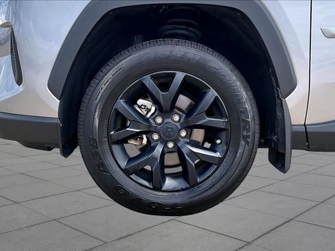 Certified 2025 Toyota RAV4 LE FWD image 11
