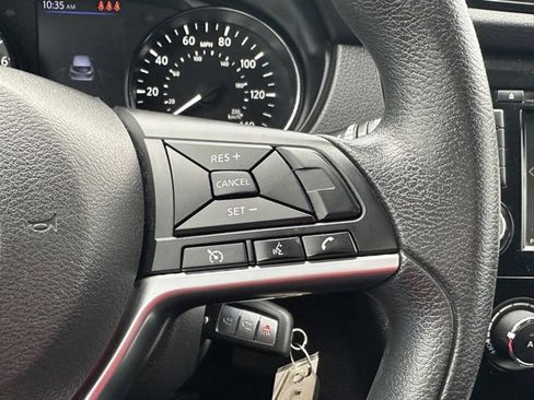 Used 2020 Nissan Rogue Sport S image 39