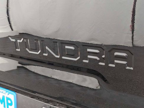 Used 2021 Toyota Tundra SR5 AWD/4WD image 8
