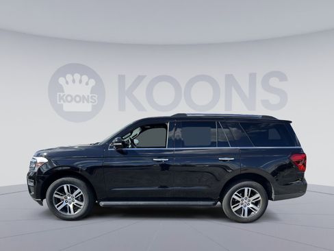 Used 2024 Ford Expedition Limited image 2