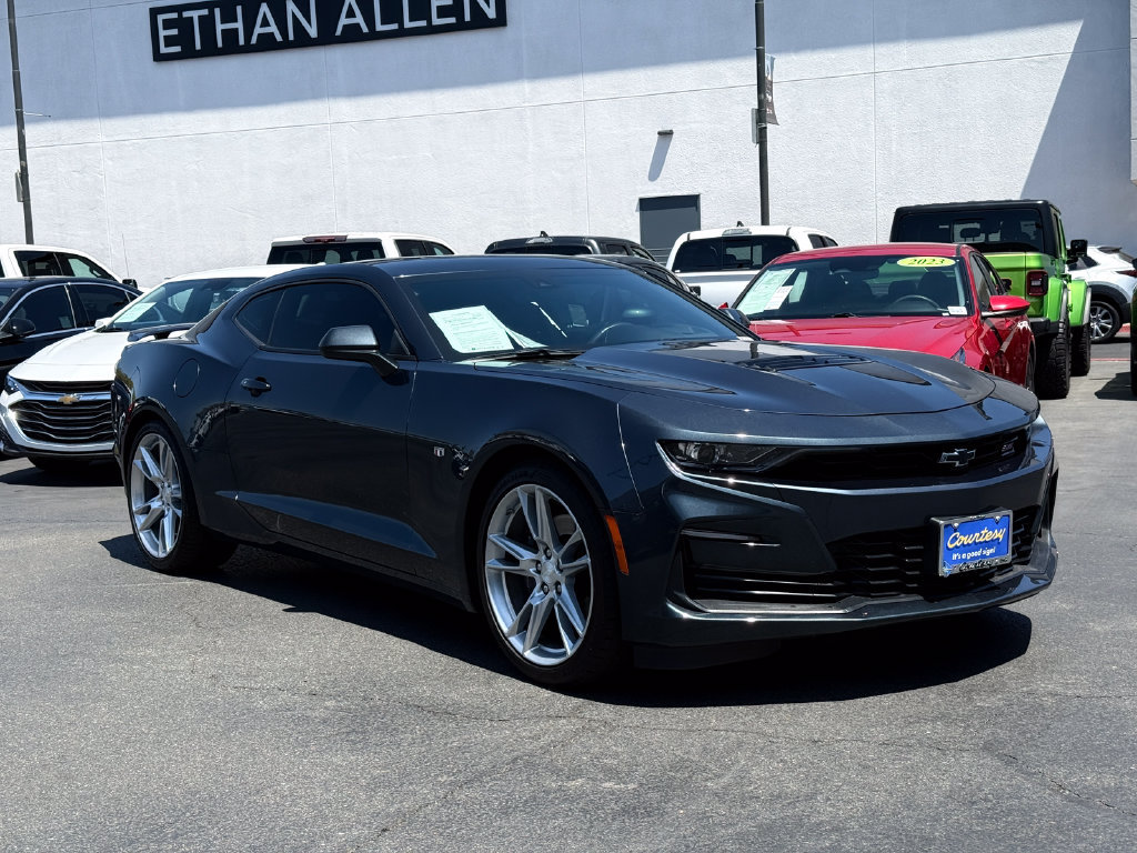Used 2022 Chevrolet Camaro SS RWD image 5