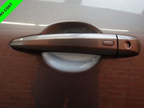 Used 2022 Nissan Rogue SL w/ SL Premium Package image 78