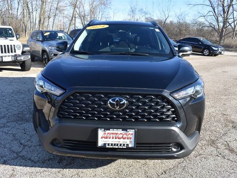 Used 2024 Toyota Corolla Cross LE w/ Moonroof Package image 11