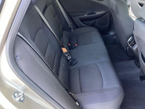 Used 2025 Chevrolet Malibu LT FWD image 19