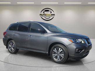 Used 2020 Nissan Pathfinder S video 1