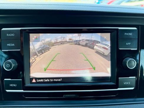 Used 2020 Volkswagen Jetta GLI FWD image 32