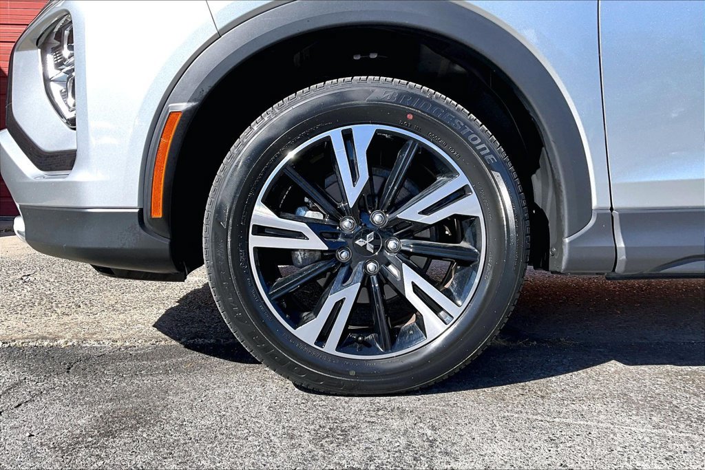 Used 2025 Mitsubishi Eclipse Cross SE AWD/4WD image 9