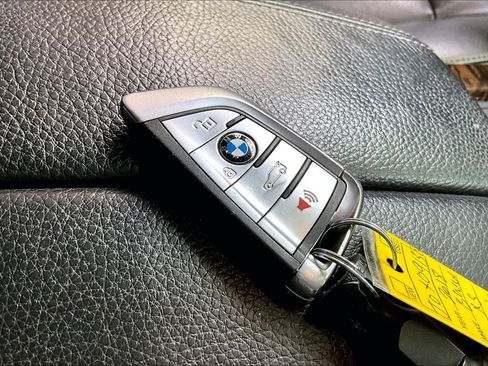 Used 2018 BMW X5 sDrive35i RWD image 14