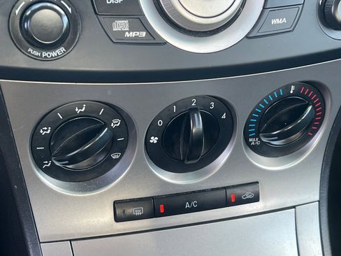 Used 2010 MAZDA MAZDA3 i Sport image 15